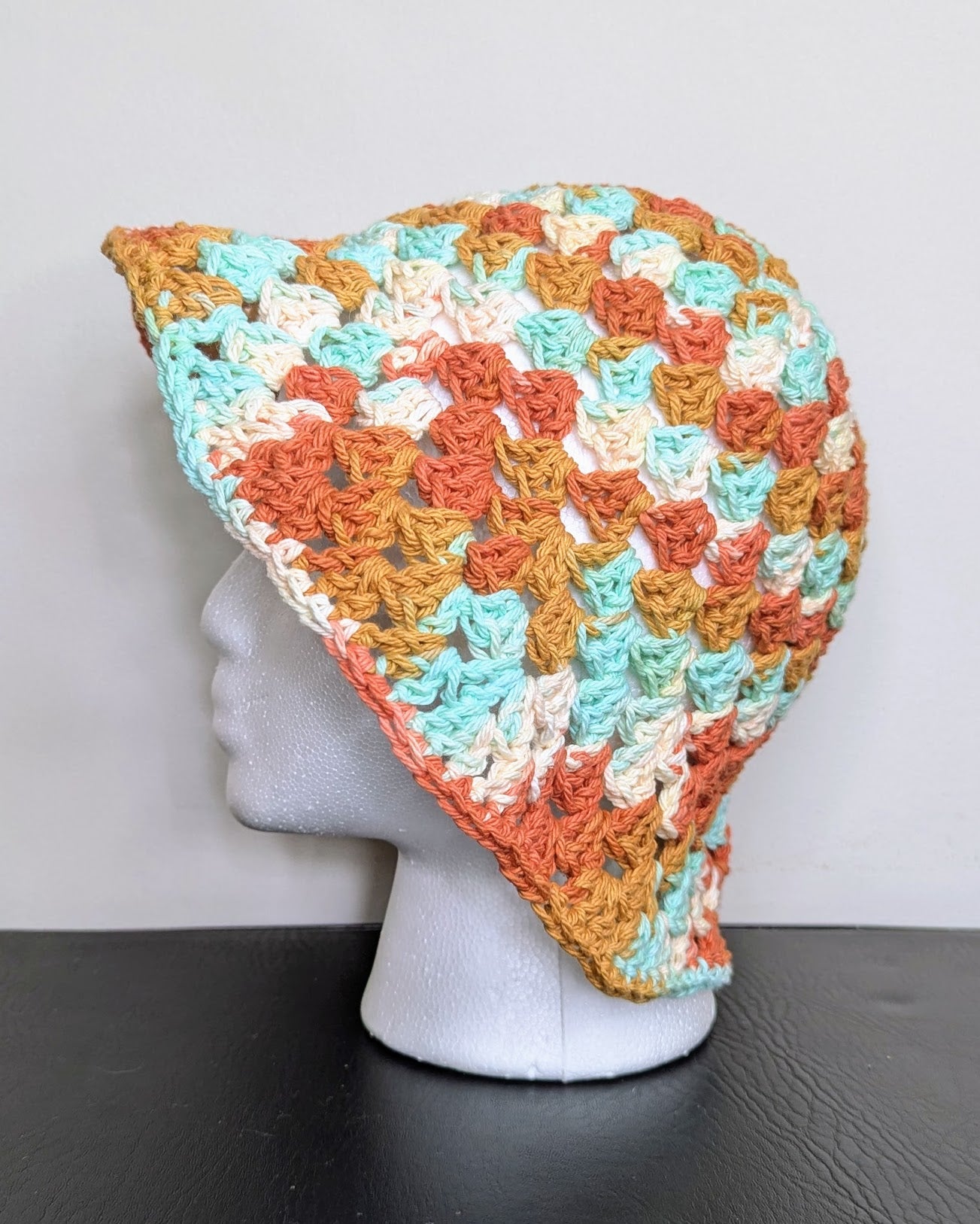 Granny Stitch Crochet Bucket Hat (Sunrise Ombre)
