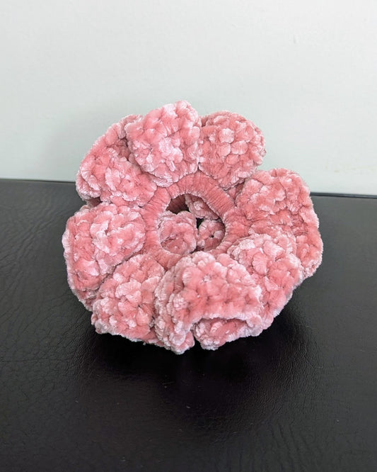 Velvet Ruffle Scrunchie (Dusty Blush)