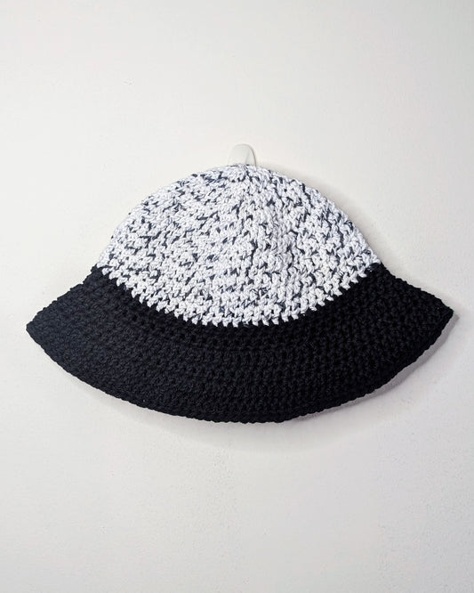 Two-Tone Bucket Hat (Salt n Pepper & Black)