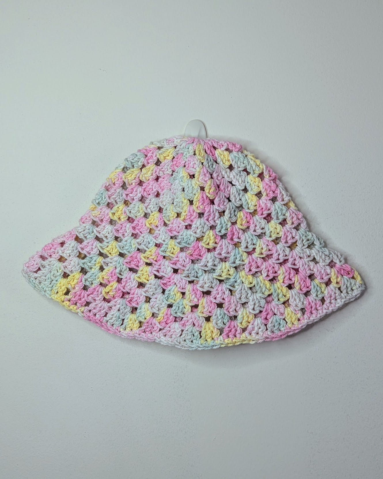 Granny Stitch Crochet Bucket Hat (Sweet Pastels Ombre)
