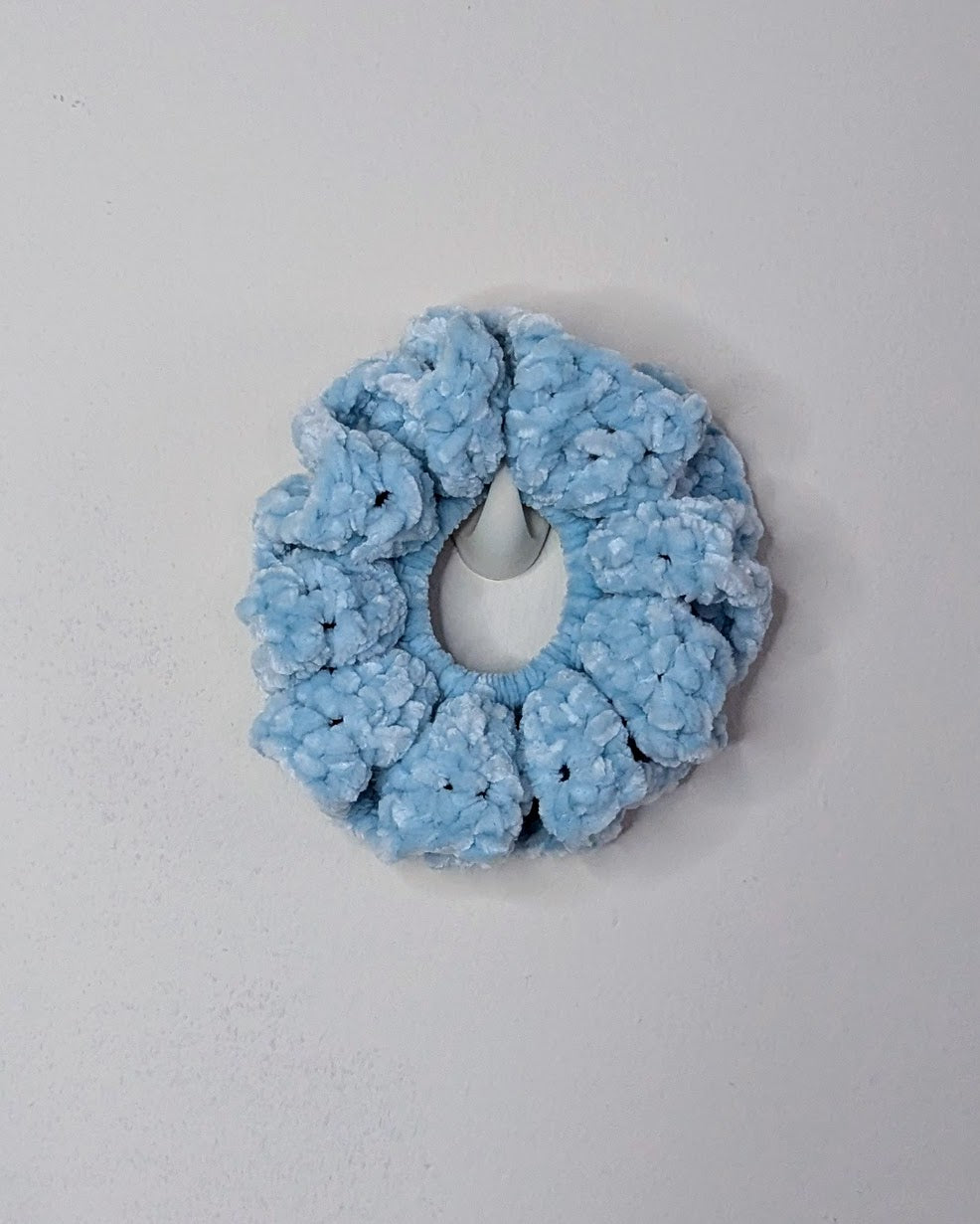 Velvet Ruffle Scrunchie (Pastel Turquoise)